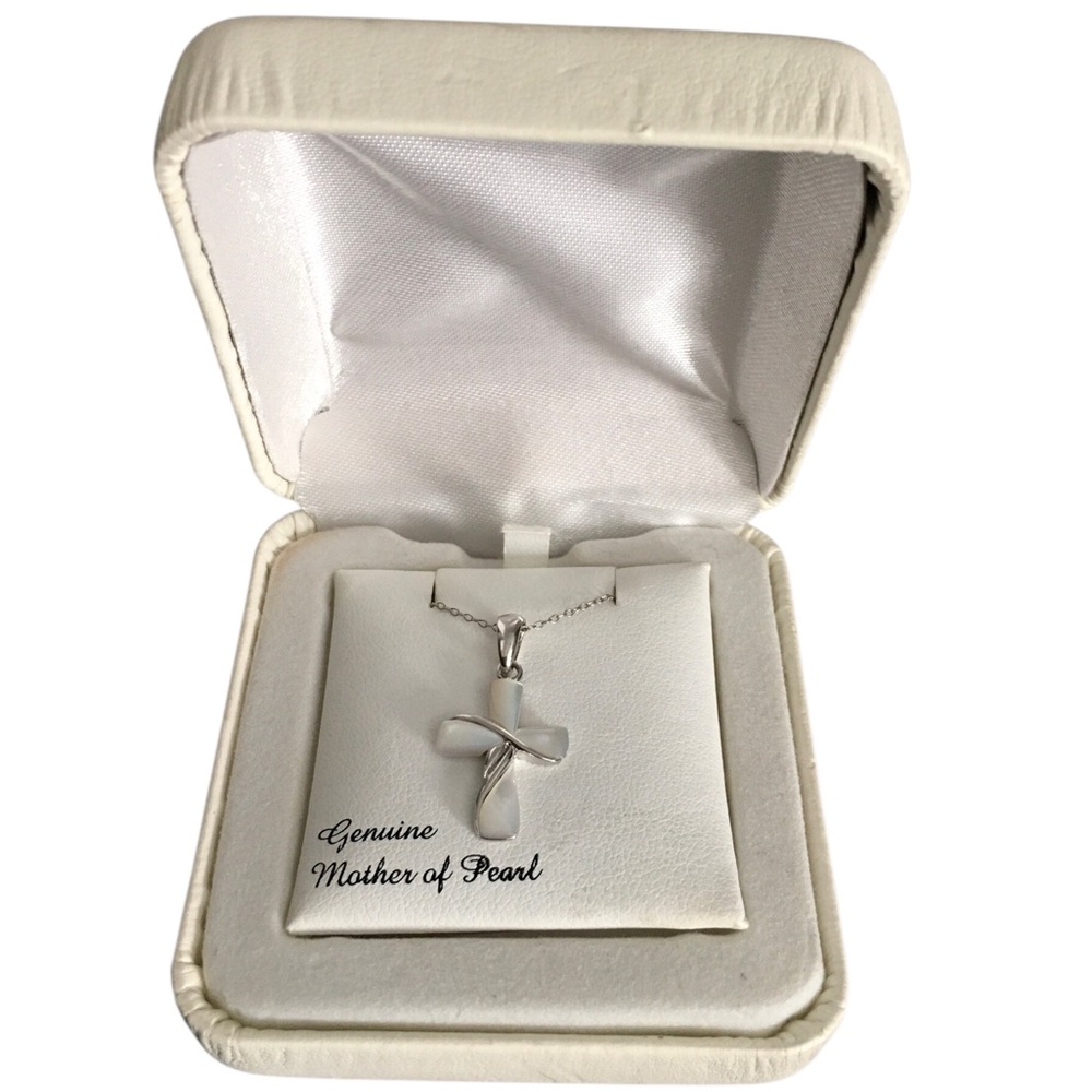 Sterling Silver Mother of Pearl Cross Pendant Necklace (NEW)